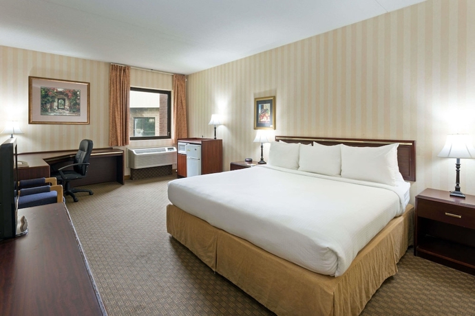 Imagen de la habitación del Hotel Days Inn And Suites Northwest Indianapolis. Foto 12