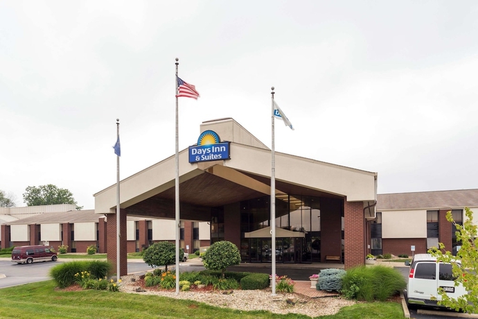 Imagen general del Hotel Days Inn And Suites Northwest Indianapolis. Foto 1