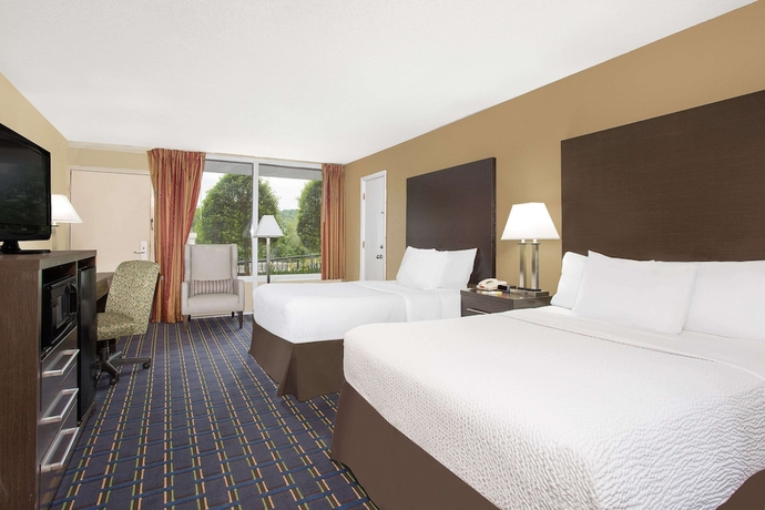 Imagen de la habitación del Hotel Days Inn Asheville. Foto 6