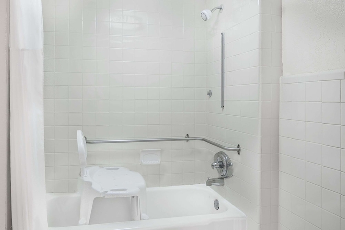 Imagen de la habitación del Hotel Days Inn Asheville. Foto 7