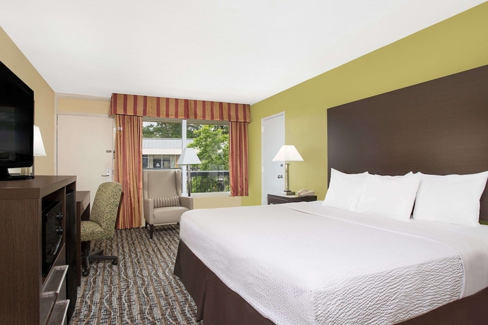 Imagen de la habitación del Hotel Days Inn Asheville. Foto 8