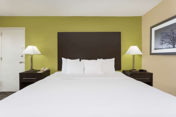 Imagen de la habitación del Hotel Days Inn Asheville. Foto 13