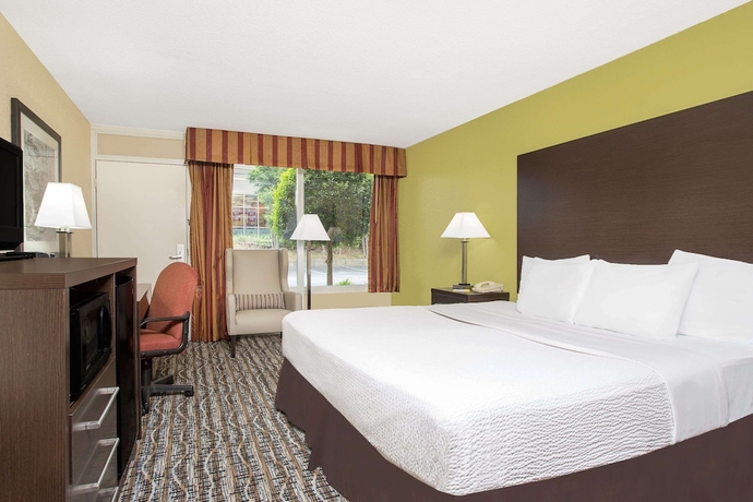 Imagen de la habitación del Hotel Days Inn Asheville. Foto 15