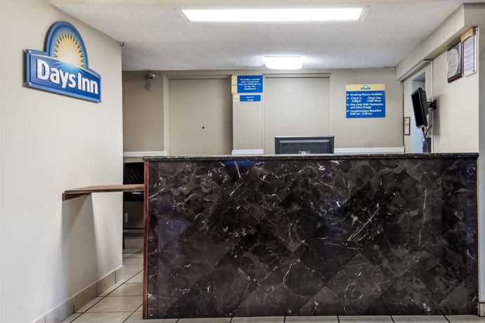Imagen de los interiores del Hotel Days Inn Austin South. Foto 15