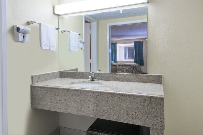 Imagen de la habitación del Hotel Days Inn Austin South. Foto 9