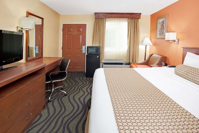 Imagen de la habitación del Hotel Days Inn By Wyndham Acworth. Foto 8