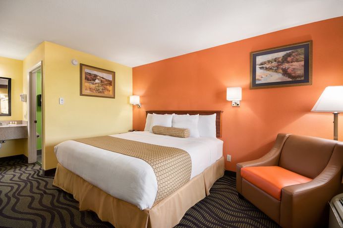 Imagen de la habitación del Hotel Days Inn By Wyndham Acworth. Foto 9