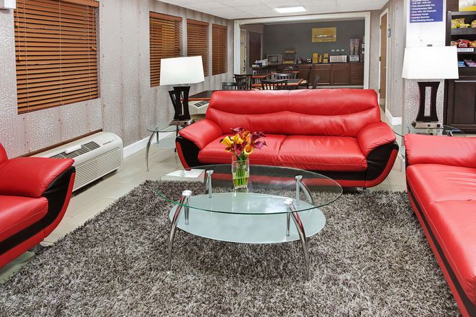 Imagen de los interiores del Hotel Days Inn By Wyndham Acworth. Foto 18
