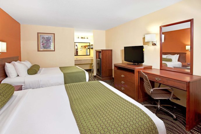 Imagen de la habitación del Hotel Days Inn By Wyndham Acworth. Foto 12