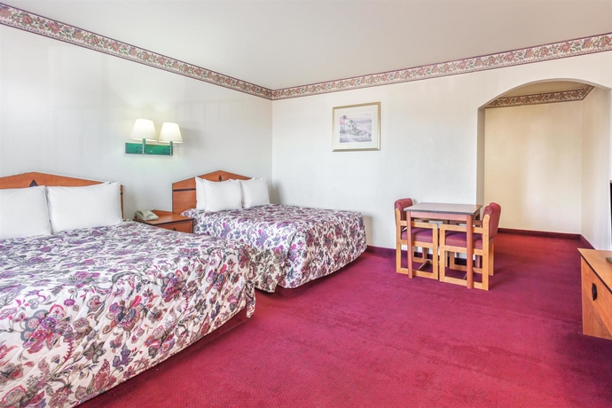 Imagen de la habitación del Hotel Days Inn By Wyndham Airport - Phoenix. Foto 5