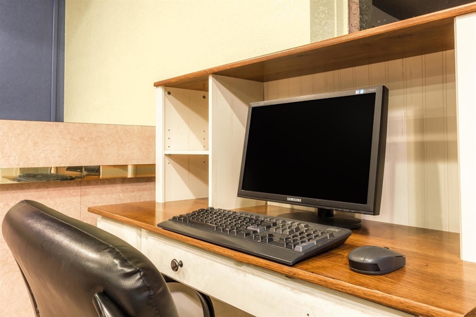 Imagen de los interiores del Hotel Days Inn By Wyndham Airport - Phoenix. Foto 12