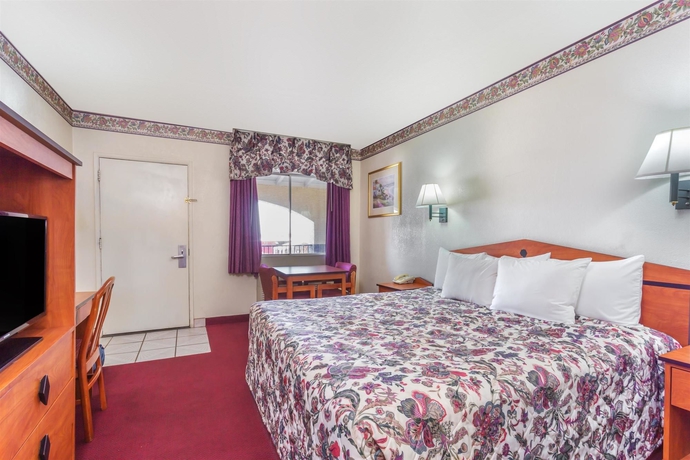 Imagen de la habitación del Hotel Days Inn By Wyndham Airport - Phoenix. Foto 6