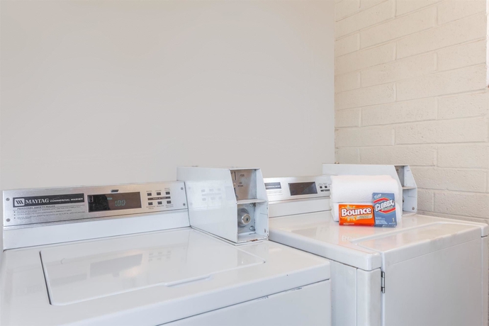 Imagen de los interiores del Hotel Days Inn By Wyndham Airport - Phoenix. Foto 13