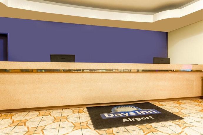 Imagen de los interiores del Hotel Days Inn By Wyndham Airport - Phoenix. Foto 14