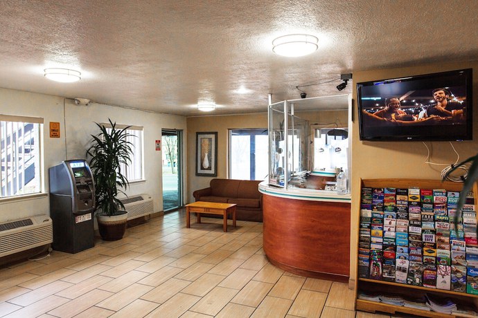 Imagen de los interiores del Hotel Days Inn By Wyndham Albuquerque Northeast. Foto 18