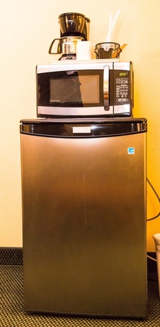 Imagen de la habitación del Hotel Days Inn By Wyndham Alexandria South. Foto 2