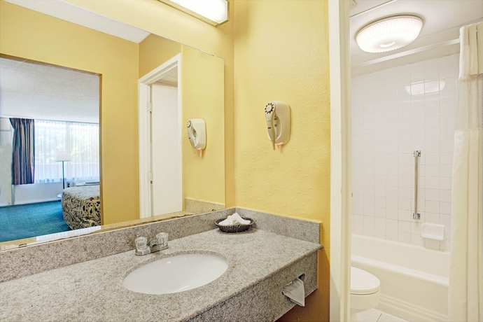 Imagen de la habitación del Hotel Days Inn By Wyndham Alexandria South. Foto 4