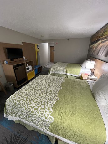 Imagen de la habitación del Hotel Days Inn By Wyndham Alpena. Foto 7