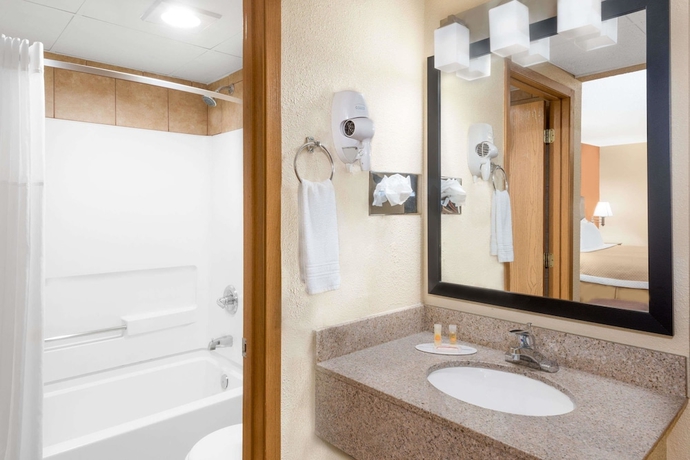Imagen de la habitación del Hotel Days Inn By Wyndham Ames. Foto 14