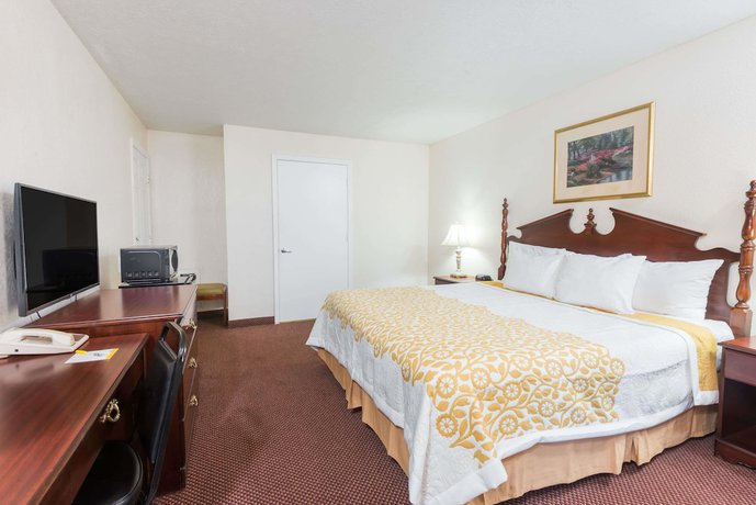 Imagen de la habitación del Hotel Days Inn By Wyndham Amherst. Foto 9