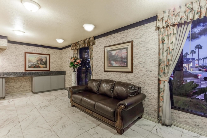Imagen de los interiores del Hotel Days Inn By Wyndham Anaheim West. Foto 5