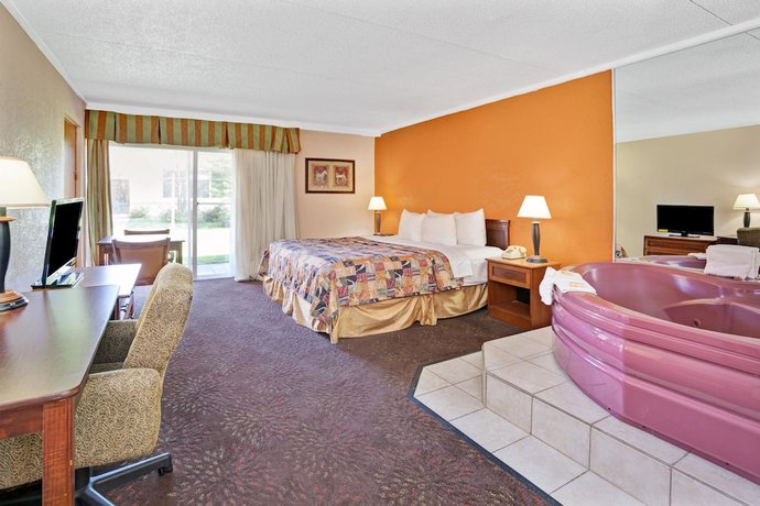 Imagen de la habitación del Hotel Days Inn By Wyndham Ann Arbor. Foto 9