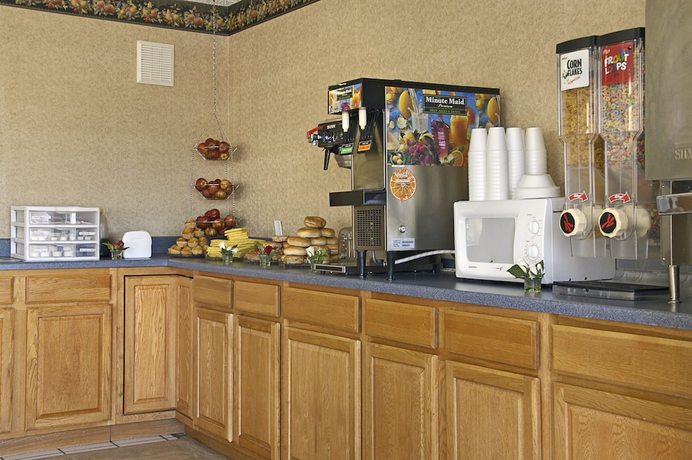 Imagen del bar/restaurante del Hotel Days Inn By Wyndham Apple Valley Pigeon Forge/sevierville. Foto 4