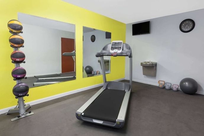 Imagen de los interiores del Hotel Days Inn By Wyndham Ardmore. Foto 10