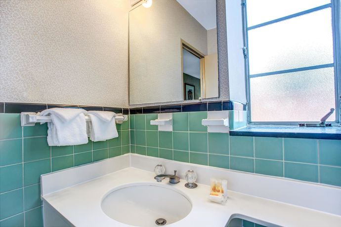 Imagen del bar/restaurante del Hotel Days Inn By Wyndham Arlington/washington Dc. Foto 4