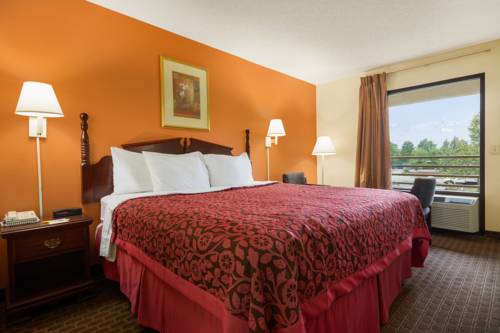 Imagen de la habitación del Hotel Days Inn By Wyndham Atlanta Stone Mountain. Foto 10