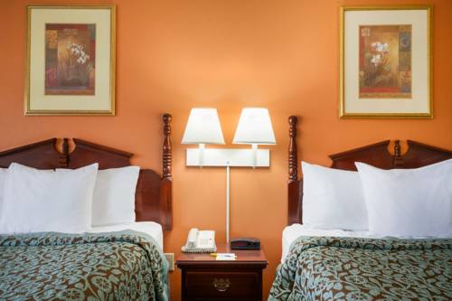 Imagen de la habitación del Hotel Days Inn By Wyndham Atlanta Stone Mountain. Foto 12