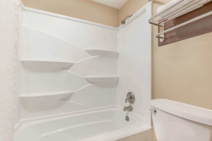 Imagen de la habitación del Hotel Days Inn By Wyndham Auburn. Foto 11