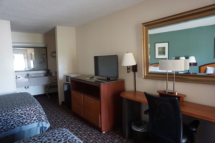 Imagen de la habitación del Hotel Days Inn By Wyndham Augusta Wheeler Road. Foto 10