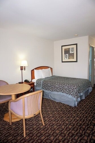Imagen de la habitación del Hotel Days Inn By Wyndham Augusta Wheeler Road. Foto 16