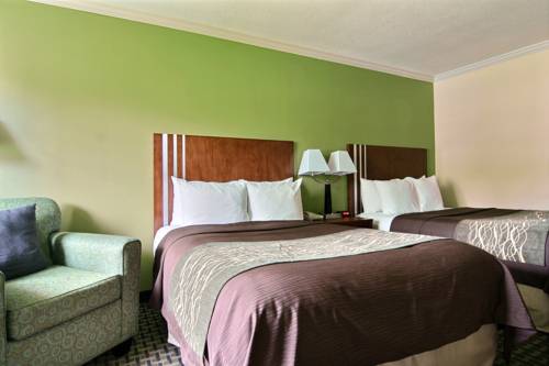 Imagen de la habitación del Hotel Days Inn By Wyndham Austintown. Foto 3