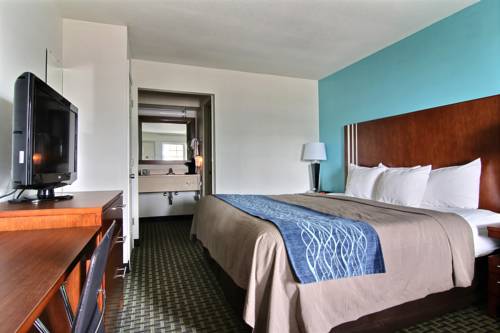 Imagen de la habitación del Hotel Days Inn By Wyndham Austintown. Foto 9