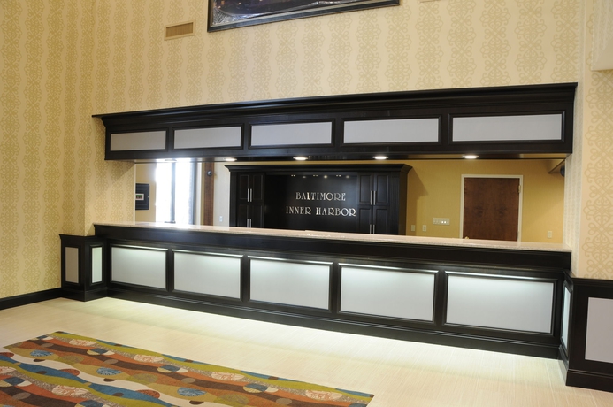 Imagen de los interiores del Hotel Days Inn By Wyndham Baltimore Inner Harbor. Foto 7