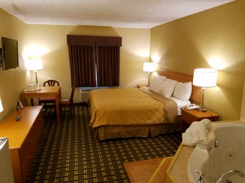 Imagen de la habitación del Hotel Days Inn By Wyndham Batavia Darien Lake Theme Park. Foto 2