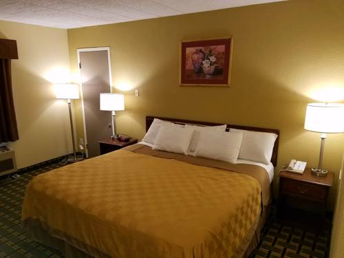Imagen de la habitación del Hotel Days Inn By Wyndham Batavia Darien Lake Theme Park. Foto 8