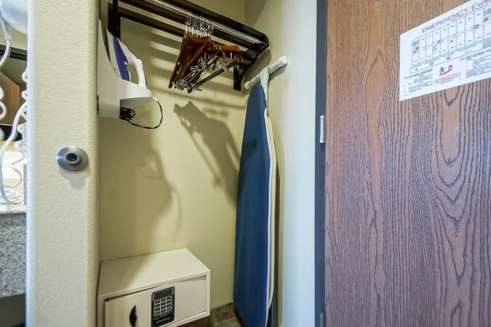 Imagen de la habitación del Hotel Days Inn By Wyndham Baton Rouge/i-10. Foto 11