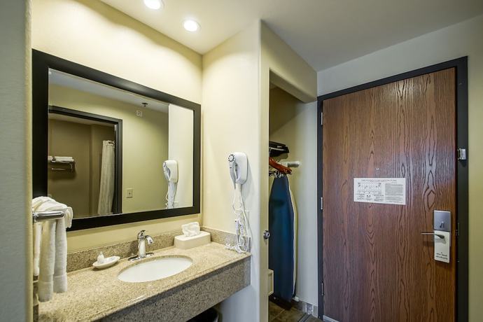 Imagen de la habitación del Hotel Days Inn By Wyndham Baton Rouge/i-10. Foto 16