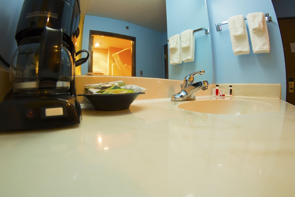 Imagen de la habitación del Hotel Days Inn By Wyndham Battlefield Rd/hwy 65. Foto 13