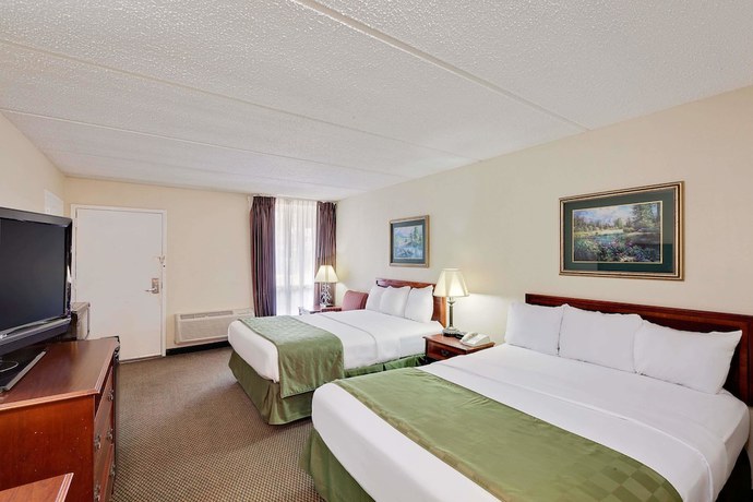 Imagen de la habitación del Hotel Days Inn By Wyndham Bay City. Foto 4