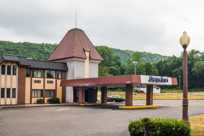 Imagen general del Hotel Days Inn By Wyndham Berlin Meriden. Foto 3