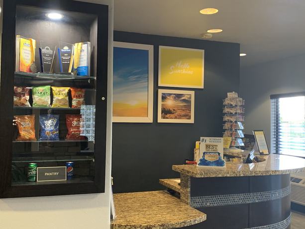 Imagen del bar/restaurante del Hotel Days Inn By Wyndham Bernalillo. Foto 2