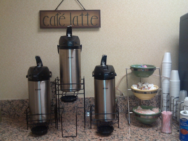 Imagen del bar/restaurante del Hotel Days Inn By Wyndham Birmingham Vestavia Hills. Foto 3