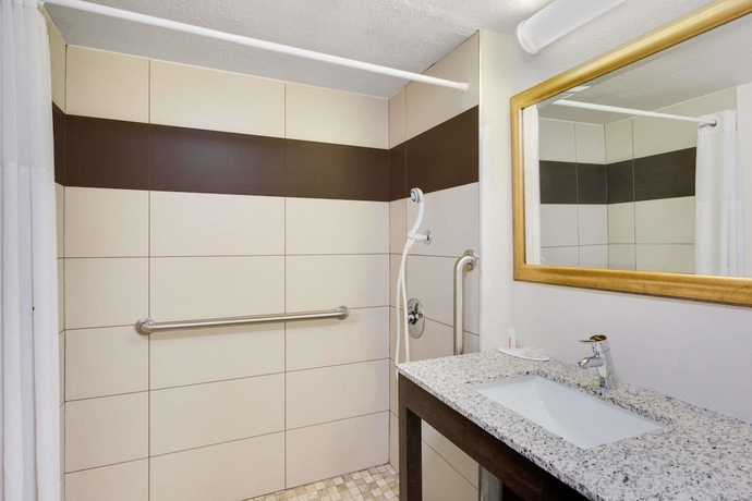 Imagen de la habitación del Hotel Days Inn By Wyndham Birmingham/west. Foto 14