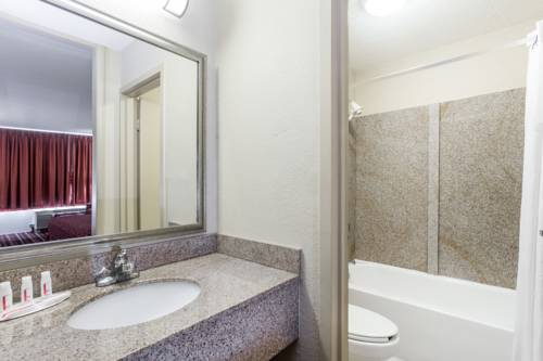 Imagen de la habitación del Hotel Days Inn By Wyndham Blacksburg Conference Center. Foto 2