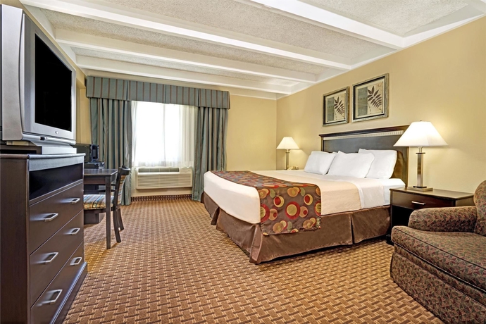 Imagen de la habitación del Hotel Days Inn By Wyndham Bloomington West. Foto 5