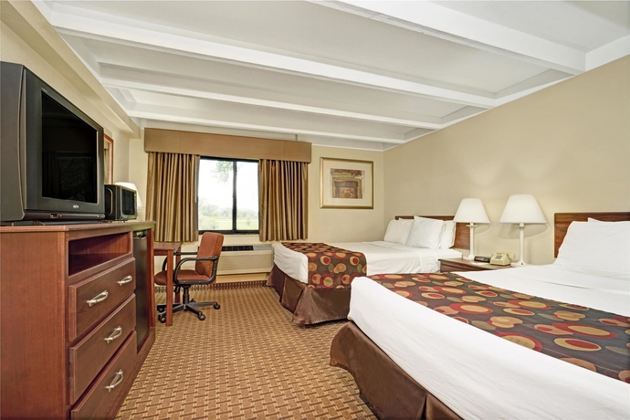 Imagen de la habitación del Hotel Days Inn By Wyndham Bloomington West. Foto 6